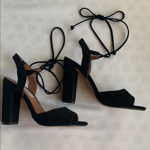 Steve Madden Serrina Black lace up block heel - Picture 5 of 7